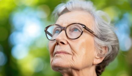 Сложно поверить, но так выглядит самая красивая бабушка России: старухой не назовешь (фото)