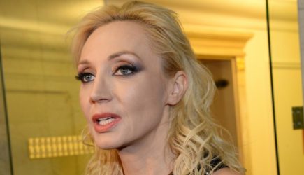 Концерты Орбакайте отменили в двух городах России после жалоб