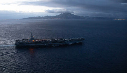 Ударили по кошельку: Рой дронов заставил американский корабль драпать &#8212; секрет оказался прост