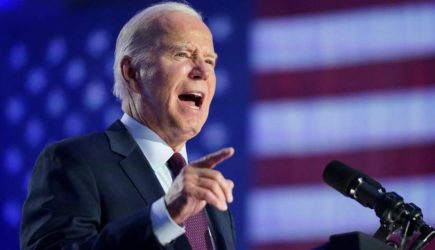 Байден выступил со срочным обращением после интервью Путина Карлсону