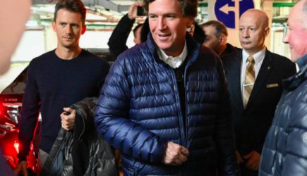 &laquo;Полная ложь&raquo;. Такер Карлсон ответил на информацию о встрече со Сноуденом в Москве