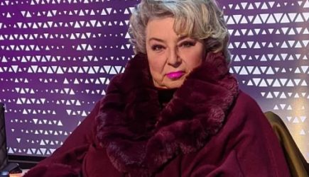 Ходит, но&nbsp;с&nbsp;опорой! Татьяна Тарасова впервые после госпитализации появилась на&nbsp;камерах