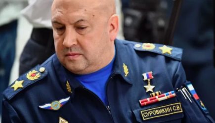 Путин исключил из&nbsp;&laquo;Роскосмоса&raquo; экс-главкома ВКС Суровикина