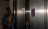 Не вздумайте заходить: 5 признаков опасного лифта