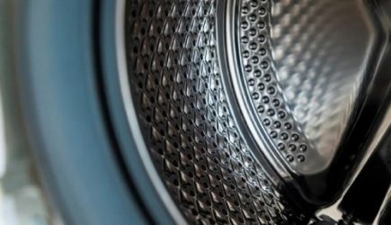 Перед стиркой бросьте в барабан бигуди &mdash; даже не представляете, что произойдет