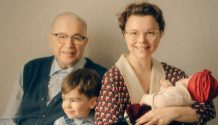 У Евгения Петросяна и его жены родилась дочь