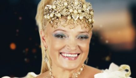 &laquo;Как в службе ритуальных услуг&raquo;: свежее фото Кадышевой напугало людей