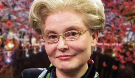 Их свекровь &mdash; Елена Малышева: как выглядят невестки главного врача страны