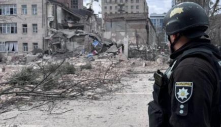 Жарим чертей заживо. В Киеве взорван штаб СБУ