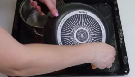 Раскрываем быстрый состав для удаления нагара со сковородок: полил &mdash; и заблестело