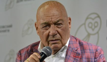 Возвращение Познера на «Первый канал» вызвало общественное возмущение