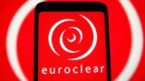 Reuters: миру грозит финансовый кризис из-за исков России к Euroclear
