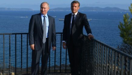 Гаврилов назвал слова Макрона показателем успешности действий на Украине