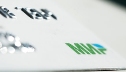 Как платить за границей в странах, где не работают российские карты «Мир»