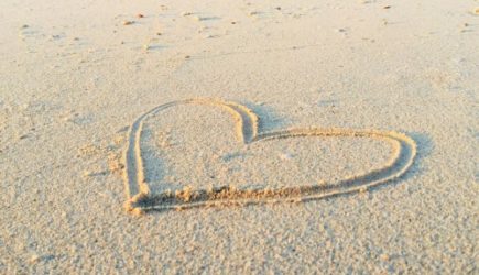 Туристы из России не подозревают: в Эмиратах можно остаться без штанов, нарушив странный запрет