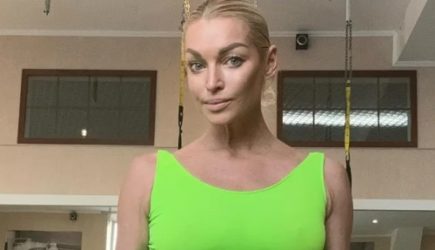 «Я силой воли заставила себя не испытывать чувства голода»: Анастасия Волочкова похудела, отказавшись от пельменей