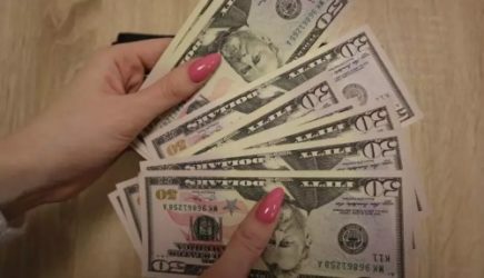 &#171;Откроют путь к богатству&#187;: в апреле 2024 года на 4 знака зодиака добьются денежного успеха