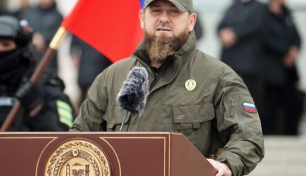 Кадыров обратился к чеченцам с предупреждением