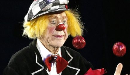 Почему Попов эмигрировал в Германию на пенсии: от российского паспорта не отказывался