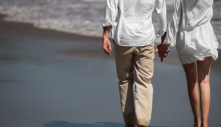 Почему молодым мужчинам нравятся женщины постарше?