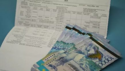 Кому платят компенсации за повышение тарифов на комуслуги в Алматы