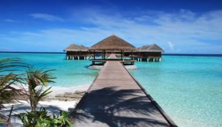 Волочкова собралась на Мальдивы и опять с мужчиной