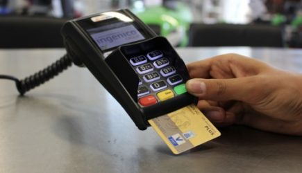 Центробанк сделал важное предупреждение владельцам банковских карт – 3 основных момента