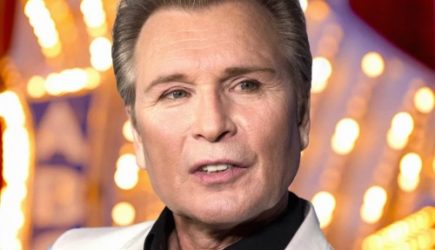 Никакой не Малинин: певца заставили отказаться от этой неблагозвучной фамилии