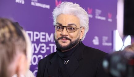 Примет вместе с двумя детьми: Киркоров собрался жить с известной артисткой