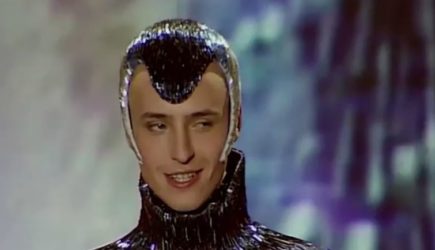 Бросил мать и сбежал в Китай: смотрите, что стало с Витасом