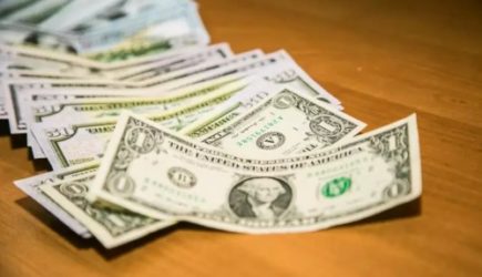 &laquo;Окажутся на гребне денежной волны&raquo;: 4 знаков зодиака в первой половине мая 2024 года ожидает финансовый успех