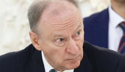 Песков заявил о переходе Патрушева на другую работу