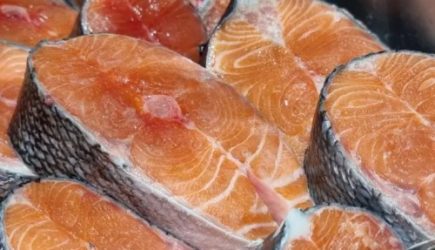 Что нужно есть, чтобы не выпадали волосы: 5 продуктов