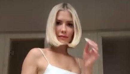 Жена российского миллиардера вышла на публику в откровенном наряде &ndash; фото