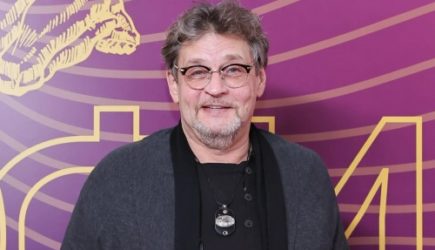 «Ненамного больше»: Домогаров рассказал о размере своей пенсии