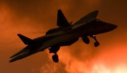 Накрыли с неба: Су-34 устроили разгром ВСУ под Курском — удар ФАБ-500 попал в кадр