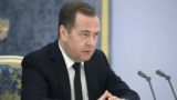 Медведев заявил, что Россия чуть не угодила в переговорный капкан