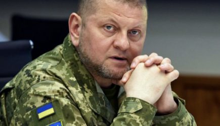 &laquo;Залужный получил дырку в теле&raquo;. На Украине рассказали, как прежний главком ВСУ едва не погиб под российским ударом