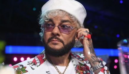 «Котик, котик»: Филипп Киркоров публично опозорился, сделав странный намёк парню