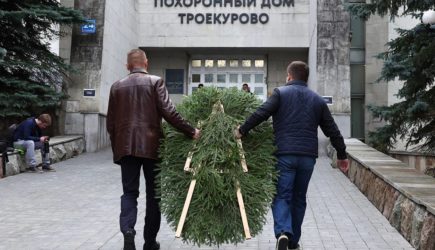 Стало известно место похорон Светличной