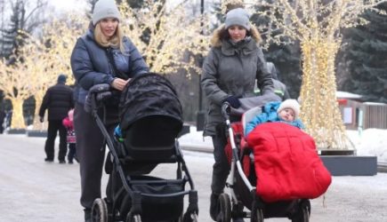 С 1 января повысят социальные выплаты. Какую прибавку можно получить и сколько она составит