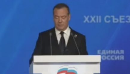 &laquo;Давно просятся в Россию&raquo;. Медведев заявил о возможном появлении новых регионов в составе страны