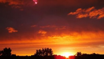 Инопланетный бум в США: Белый дом заявил о «комбинации звёзд и дронов»