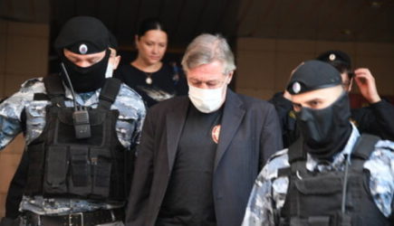 «Комедий больше не будет»: Охлобыстин рассказал, куда пойдёт Ефремов в случае УДО