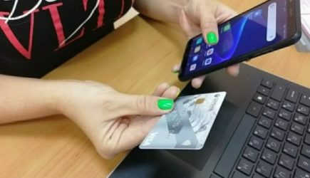 Максимум 100 тысяч рублей: новые правила денежных переводов вступают в силу в 2025 году