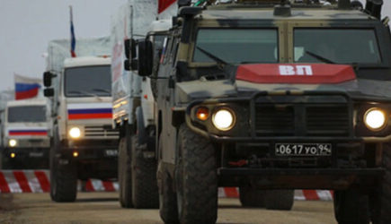 «Не бойтесь, лупите по русским»: В Сеть попали кадры ещё одного нападения на миротворцев