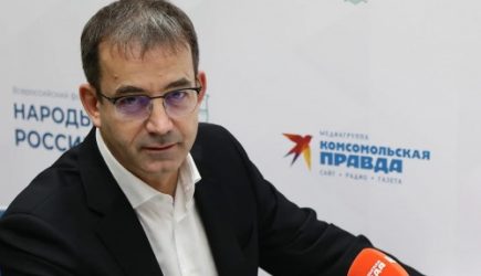 &laquo;Ленком в моих услугах более не нуждается&raquo;: Дмитрий Певцов сделал громкое заявление