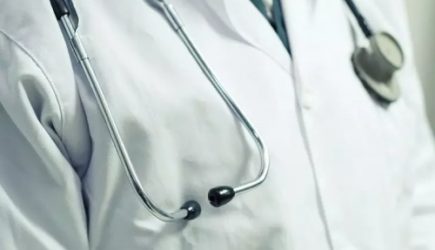 Врач перечислил симптомы, указывающие на рак простаты