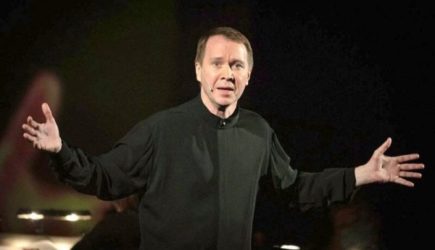 В Челябинске отменили концерт народного артиста РФ Евгения Миронова