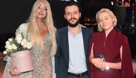 Анастасия Волочкова назвала дату и место свадьбы дочери